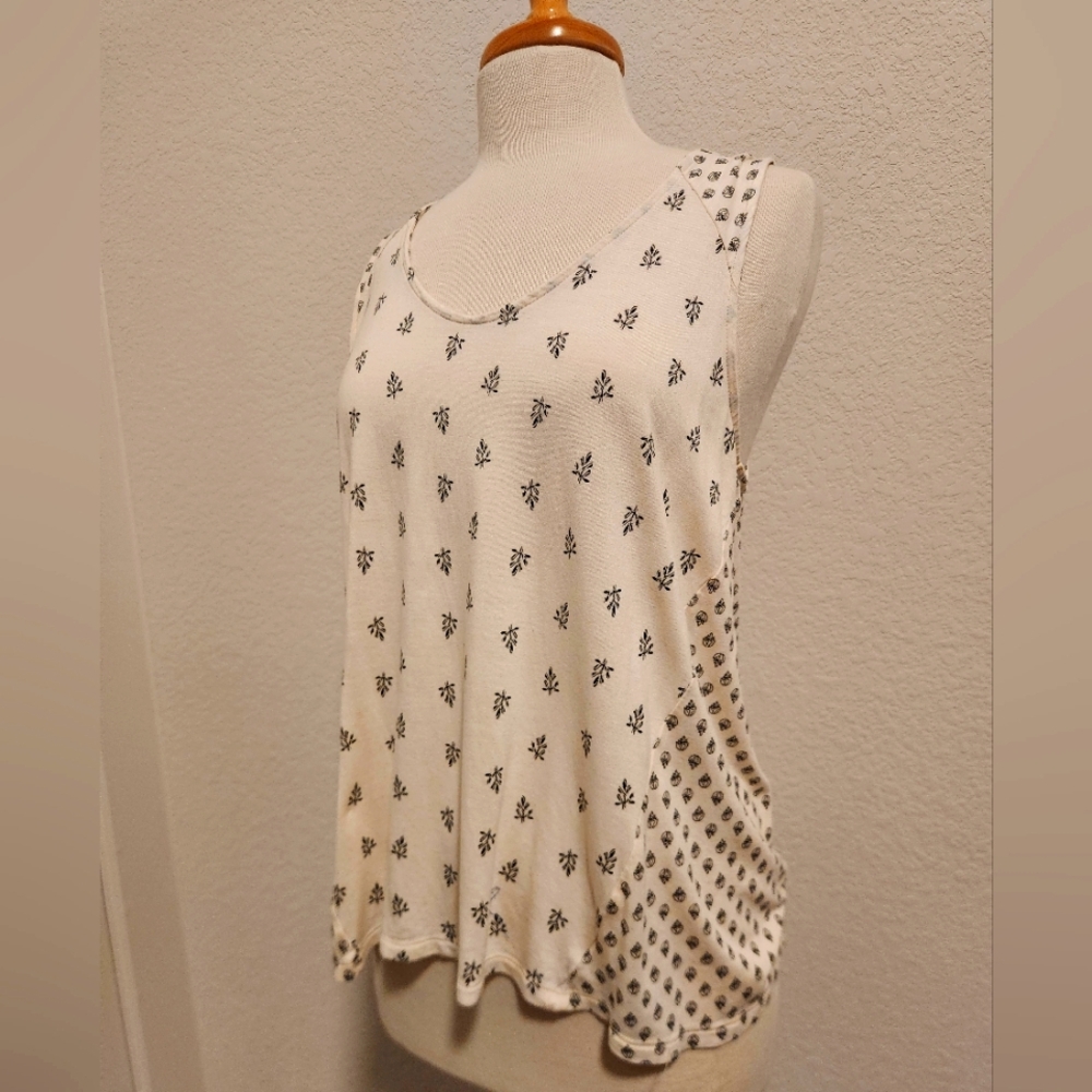 Old Navy White Floral Tank Top